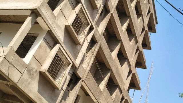 Flat for Sale in Manewada